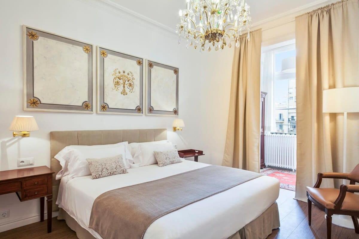 Casa Batllo - Luxury Historic 4Bd 4Bth For 9 Guests Apartment Barcelona Luaran gambar